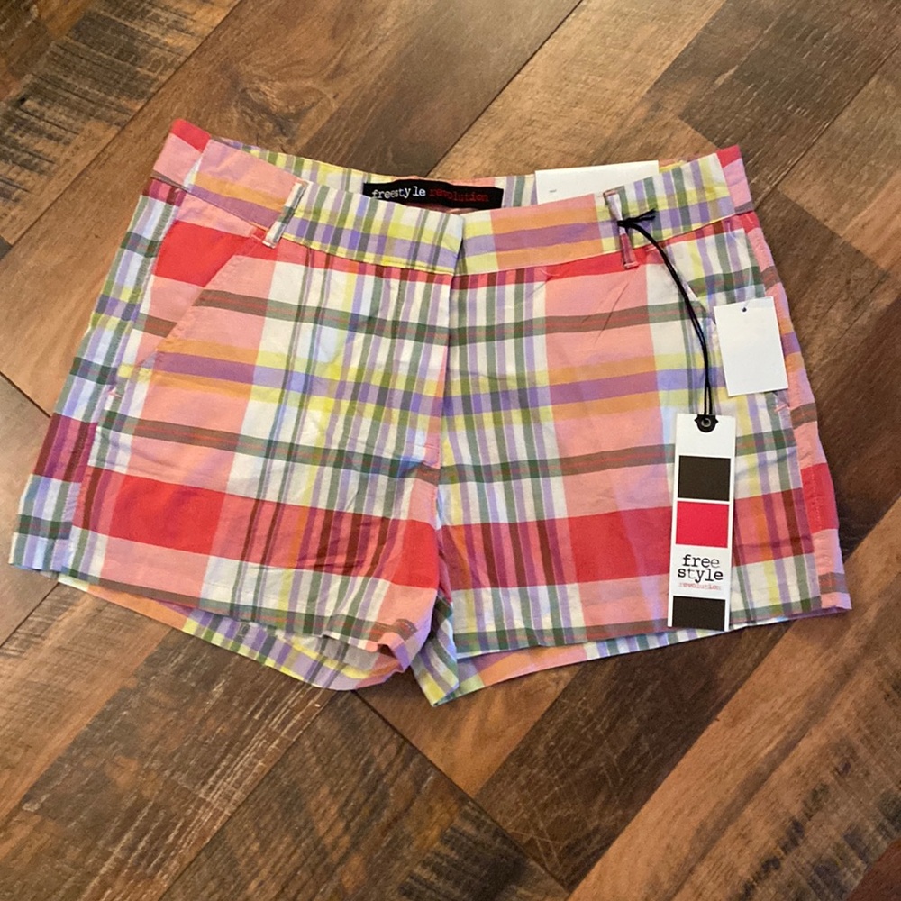 NWT, Women’s Freestyle Plaid Shorts, Size 9, Pink & Purple,, 13”L, 31” Waist